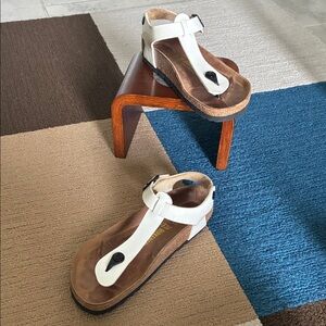 NWOT Birkenstock White and Brown Sandals